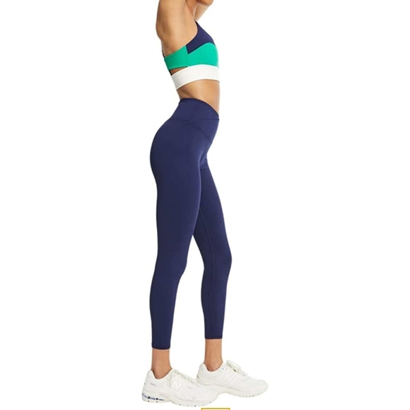 Bandier x Sincerely Jules The Rue Crossover Legging in Navy - Picture 5 of 11